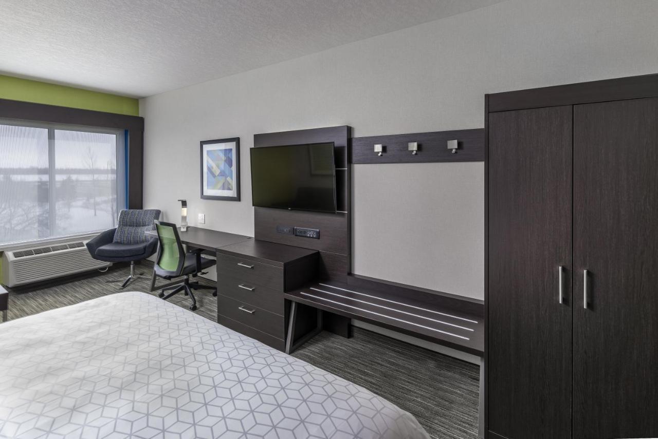 Holiday Inn Express & Suites - Brandon By Ihg Eksteriør billede