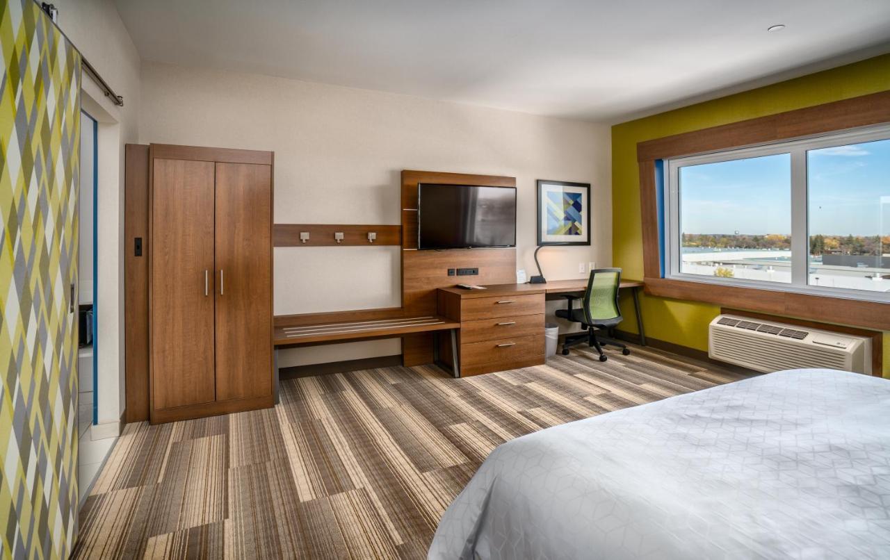 Holiday Inn Express & Suites - Brandon By Ihg Eksteriør billede