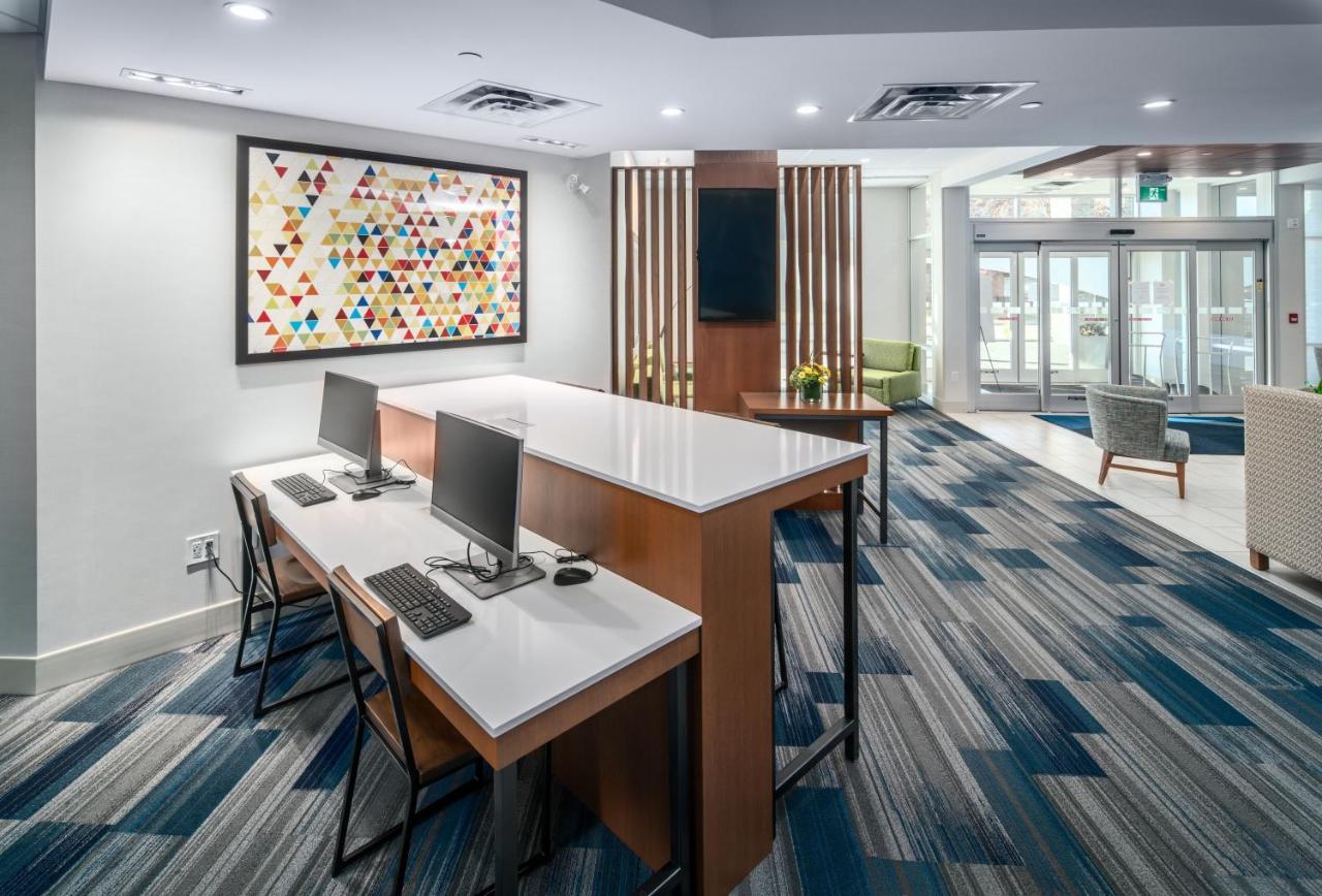 Holiday Inn Express & Suites - Brandon By Ihg Eksteriør billede